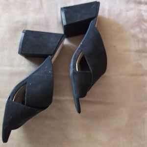 Apt 9 black suede sandals size 10